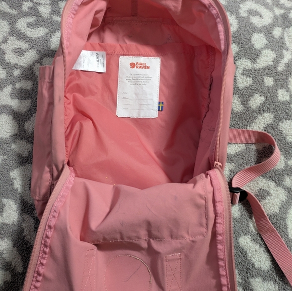 Kånken Pink Backpack - Picture 5 of 11